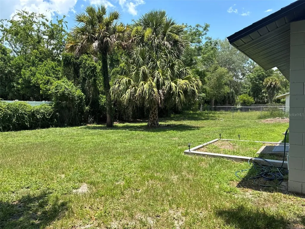 320 Queen Avenue Oviedo FL 32765