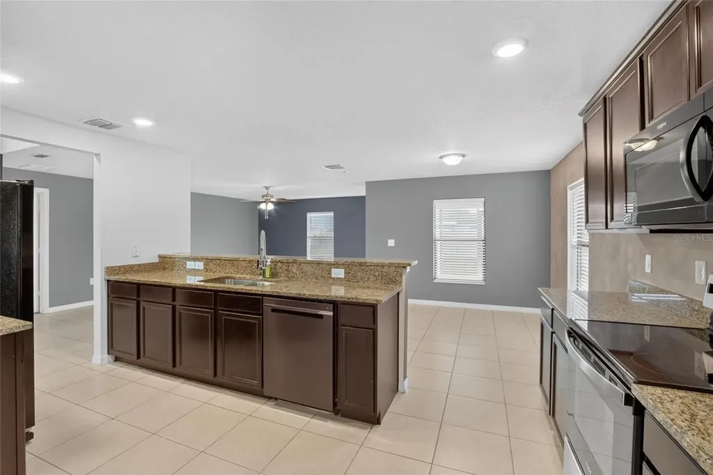 1115 Wynnmere Walk Avenue Ruskin FL 33570