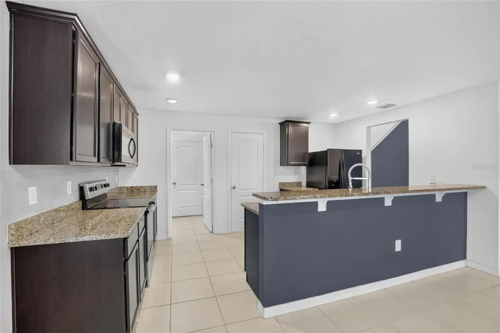 1115 Wynnmere Walk Avenue Ruskin FL 33570
