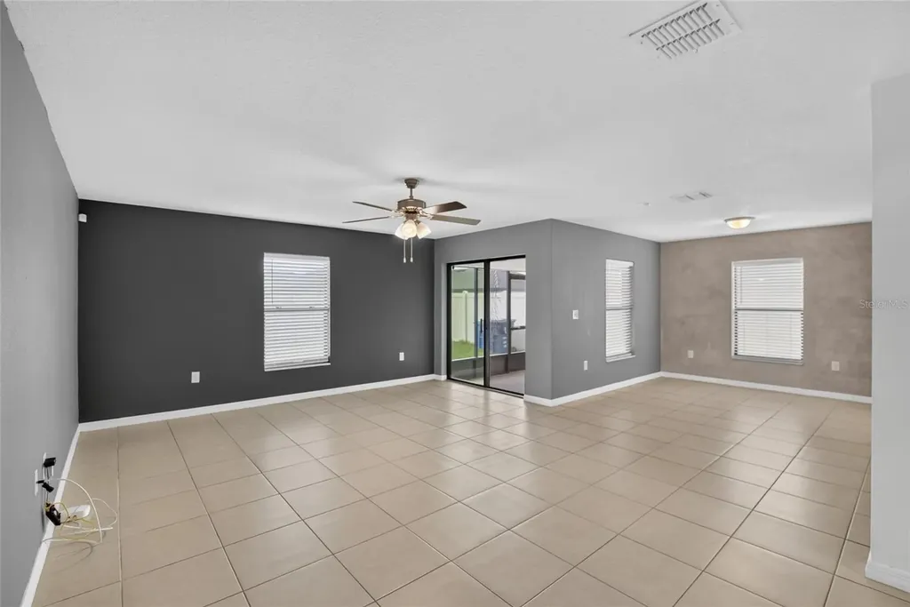 1115 Wynnmere Walk Avenue Ruskin FL 33570
