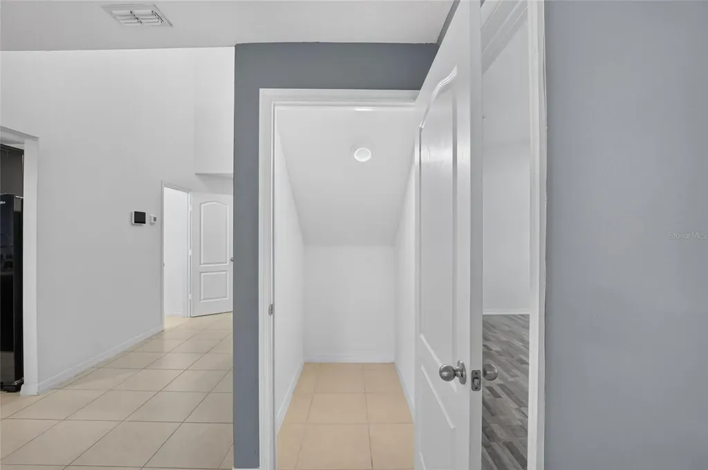 1115 Wynnmere Walk Avenue Ruskin FL 33570