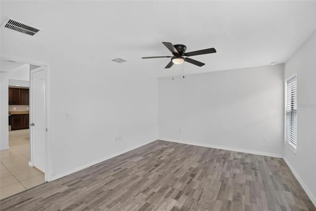 1115 Wynnmere Walk Avenue Ruskin FL 33570