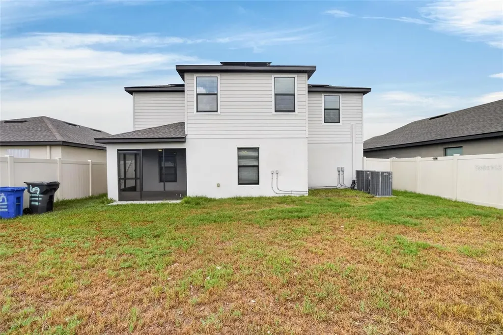 1115 Wynnmere Walk Avenue Ruskin FL 33570