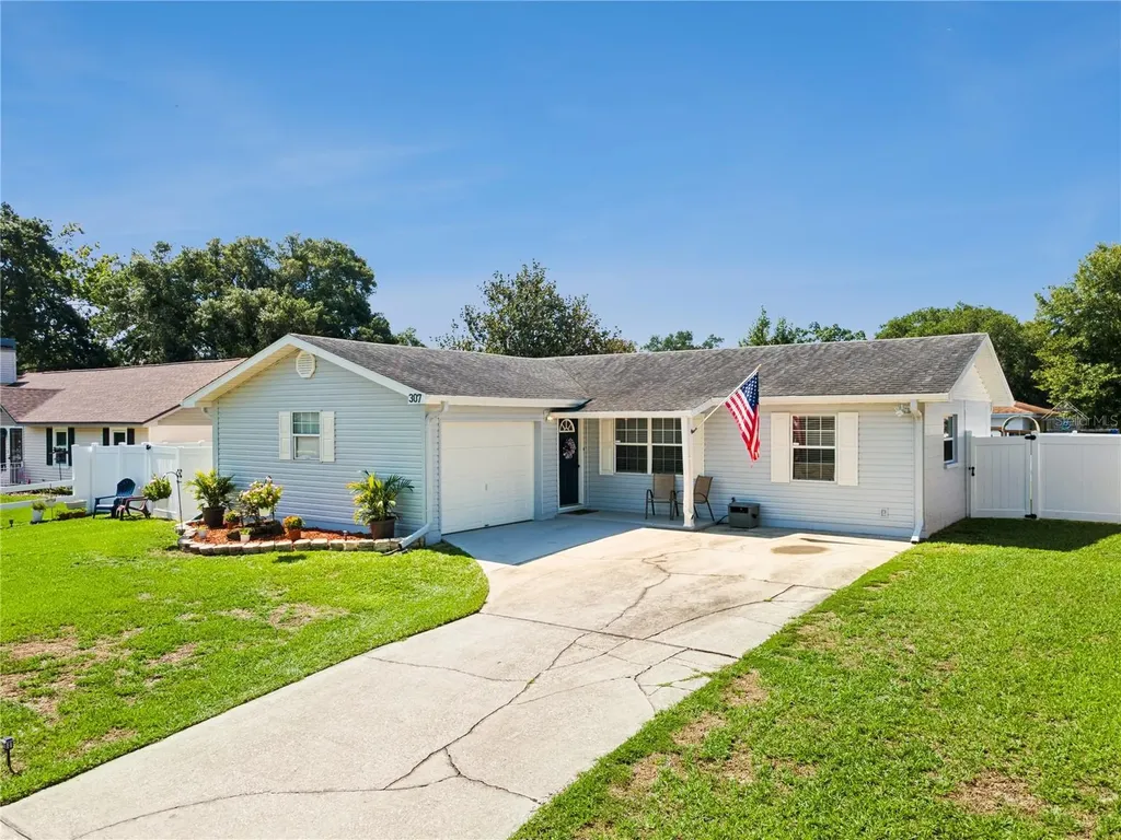 307 Coronado Court Lakeland FL 33809