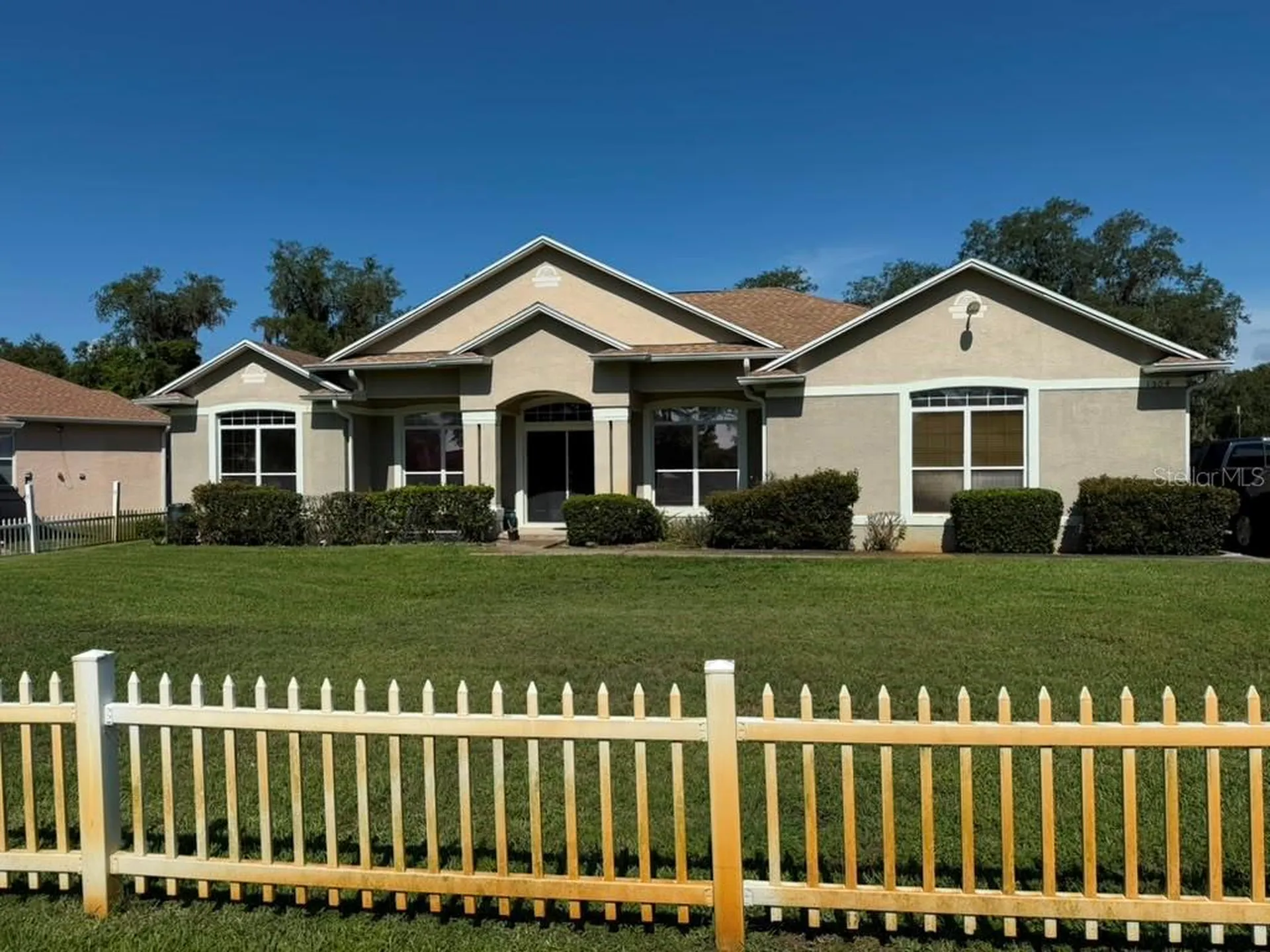 1504 Lake Thomas Loop Winter Haven FL 33880