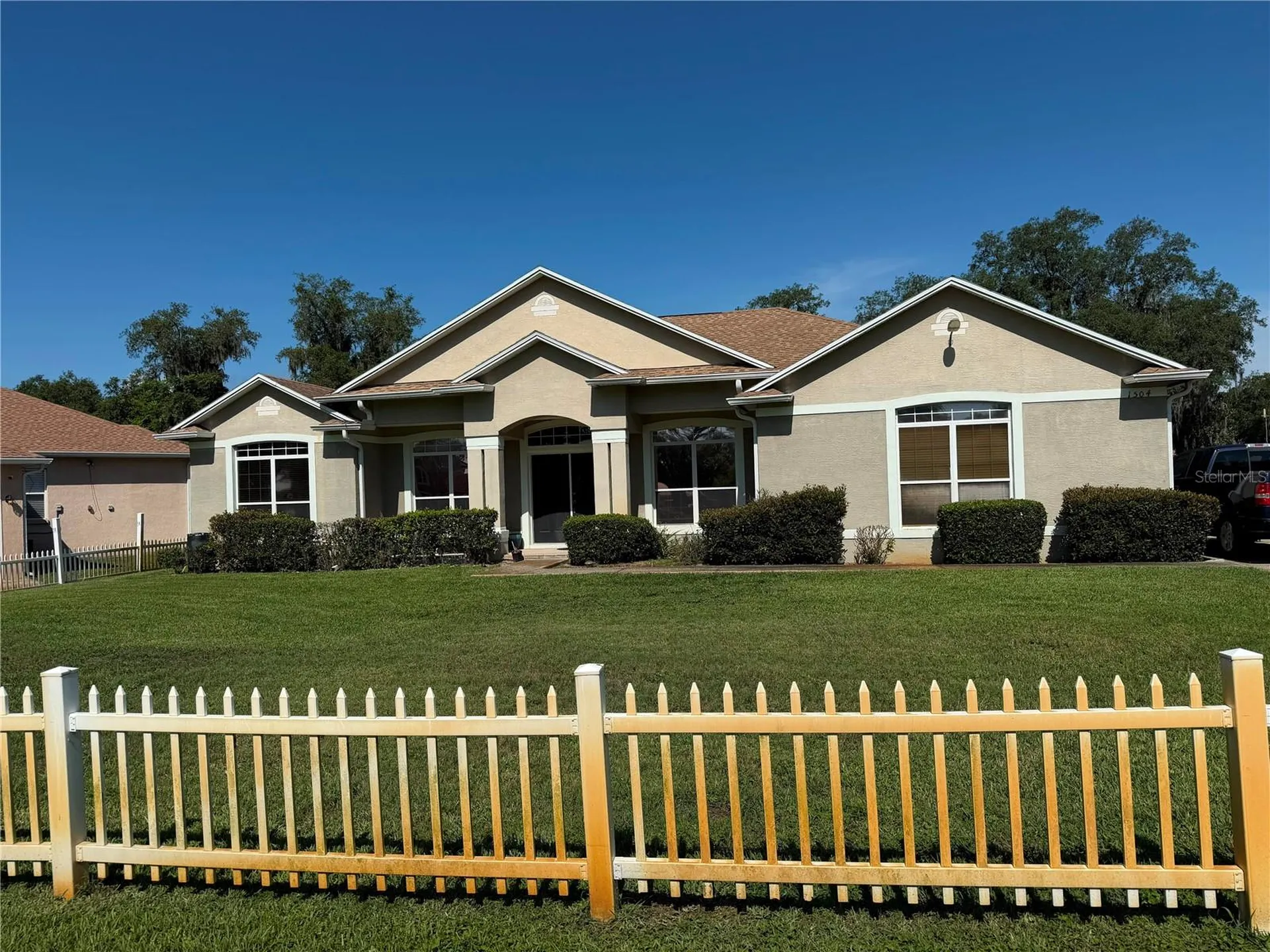 1504 Lake Thomas Loop Winter Haven FL 33880