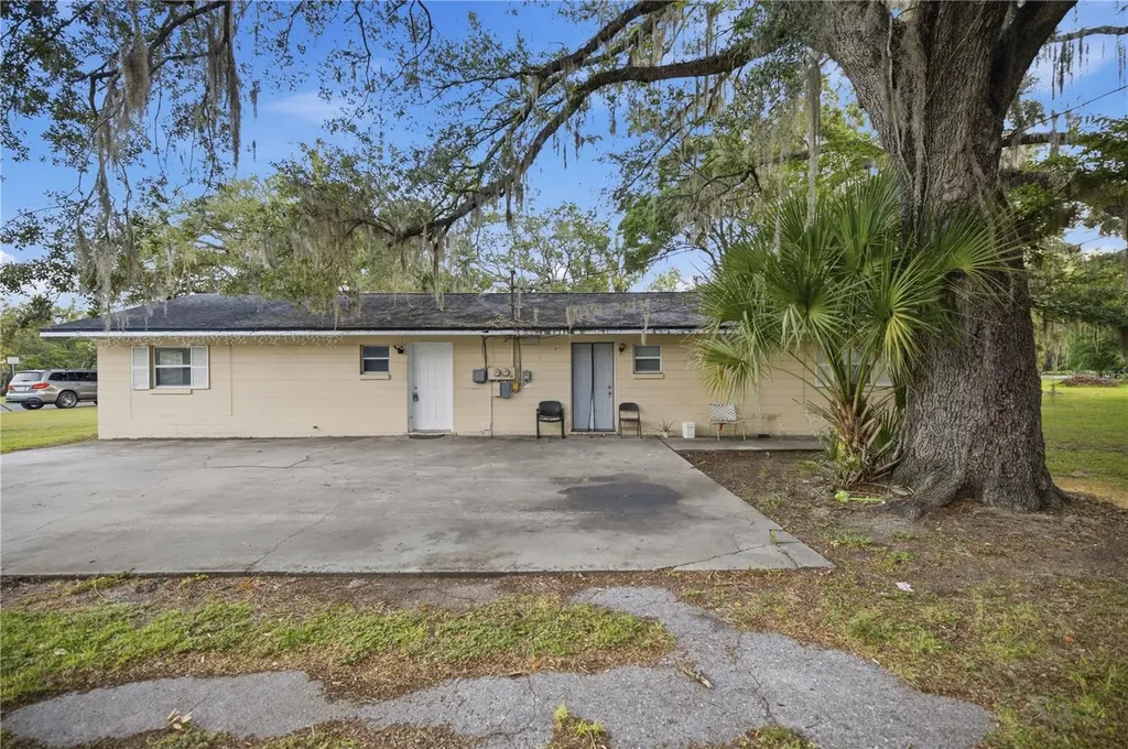 421 NE 26th Court Ocala FL 34470