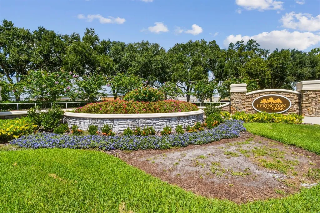 5868 War Admiral Drive Wesley Chapel FL 33544
