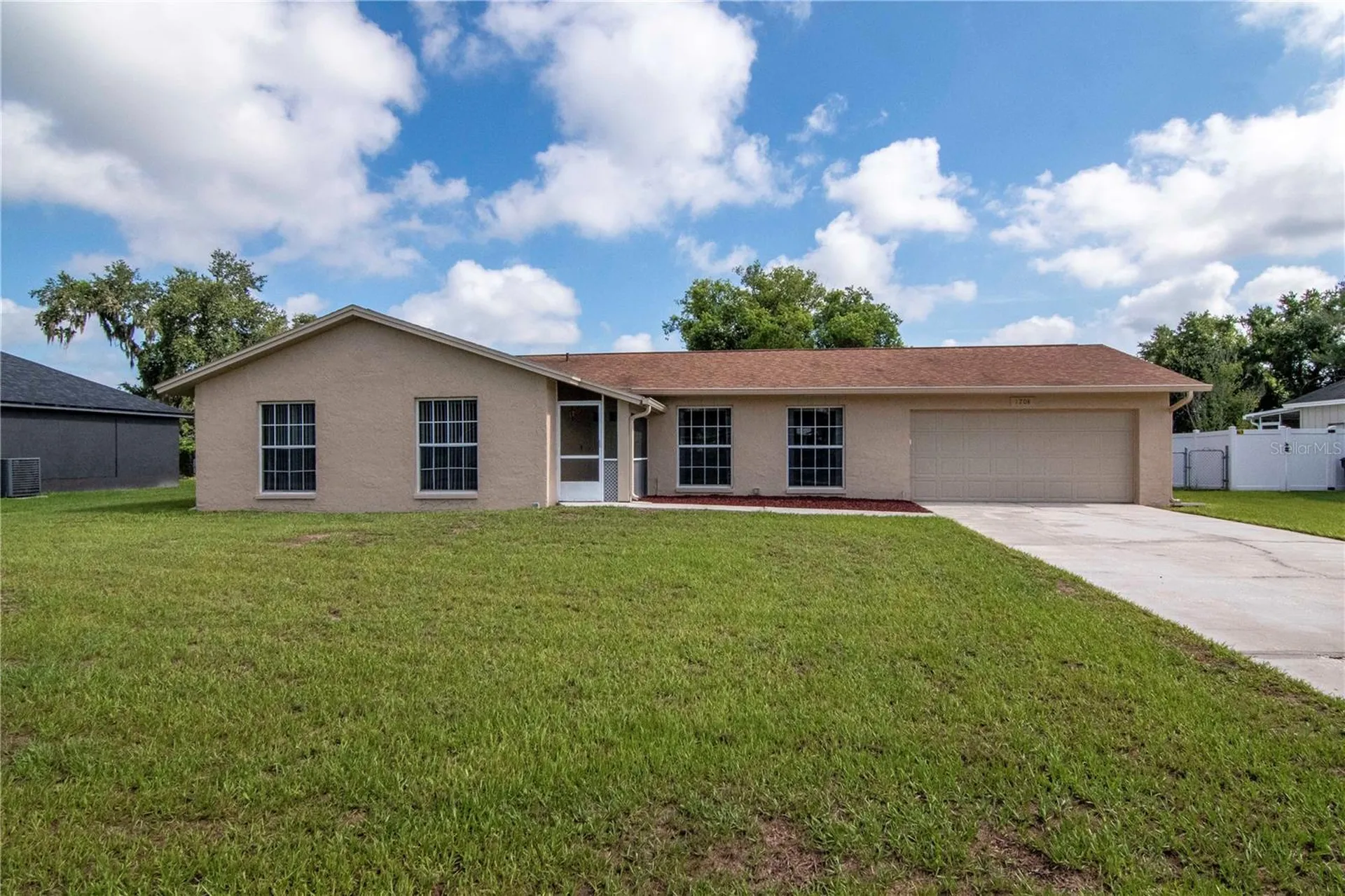1208 Lady Guinevere Drive Valrico FL 33594