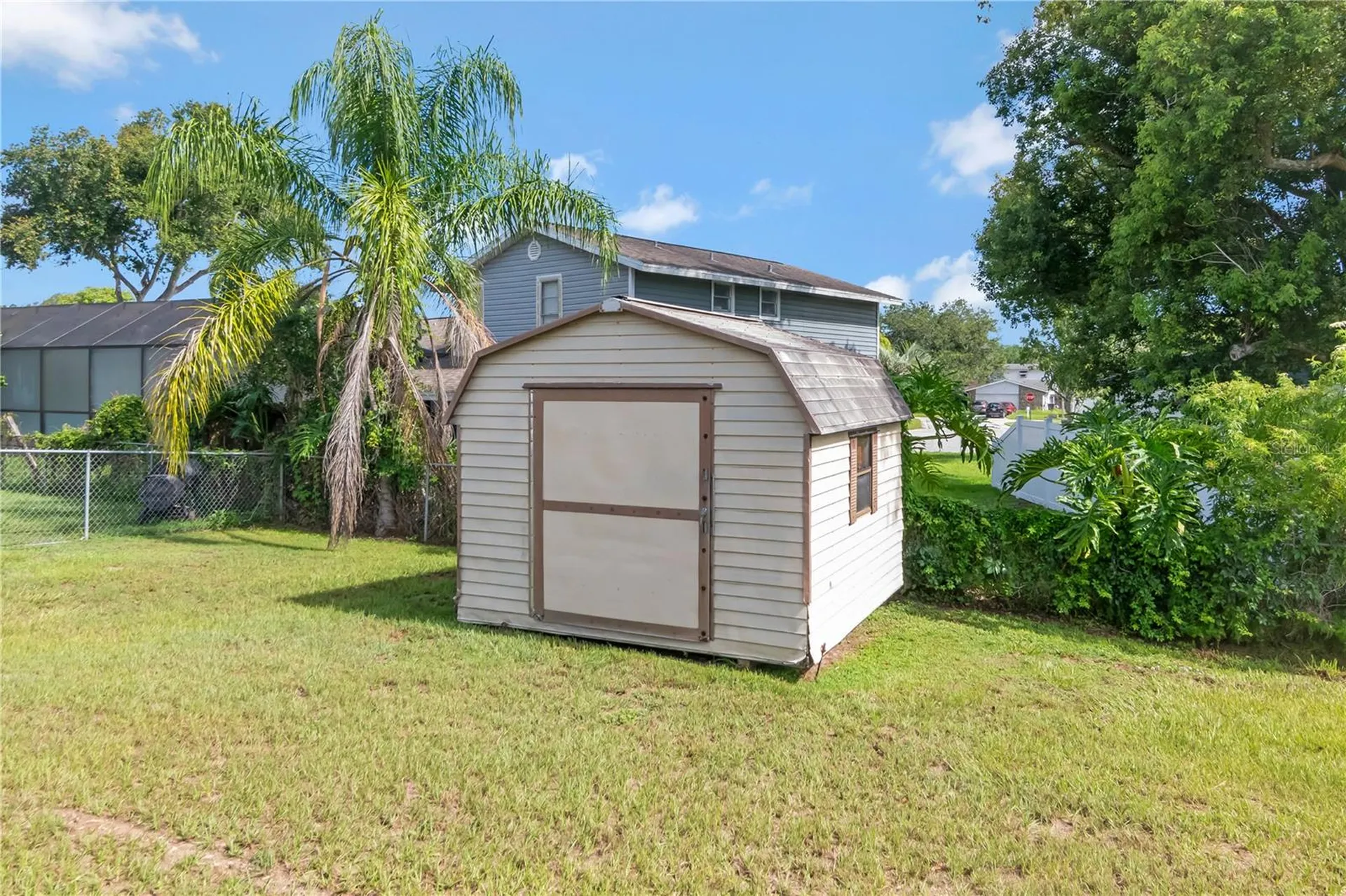 1208 Lady Guinevere Drive Valrico FL 33594