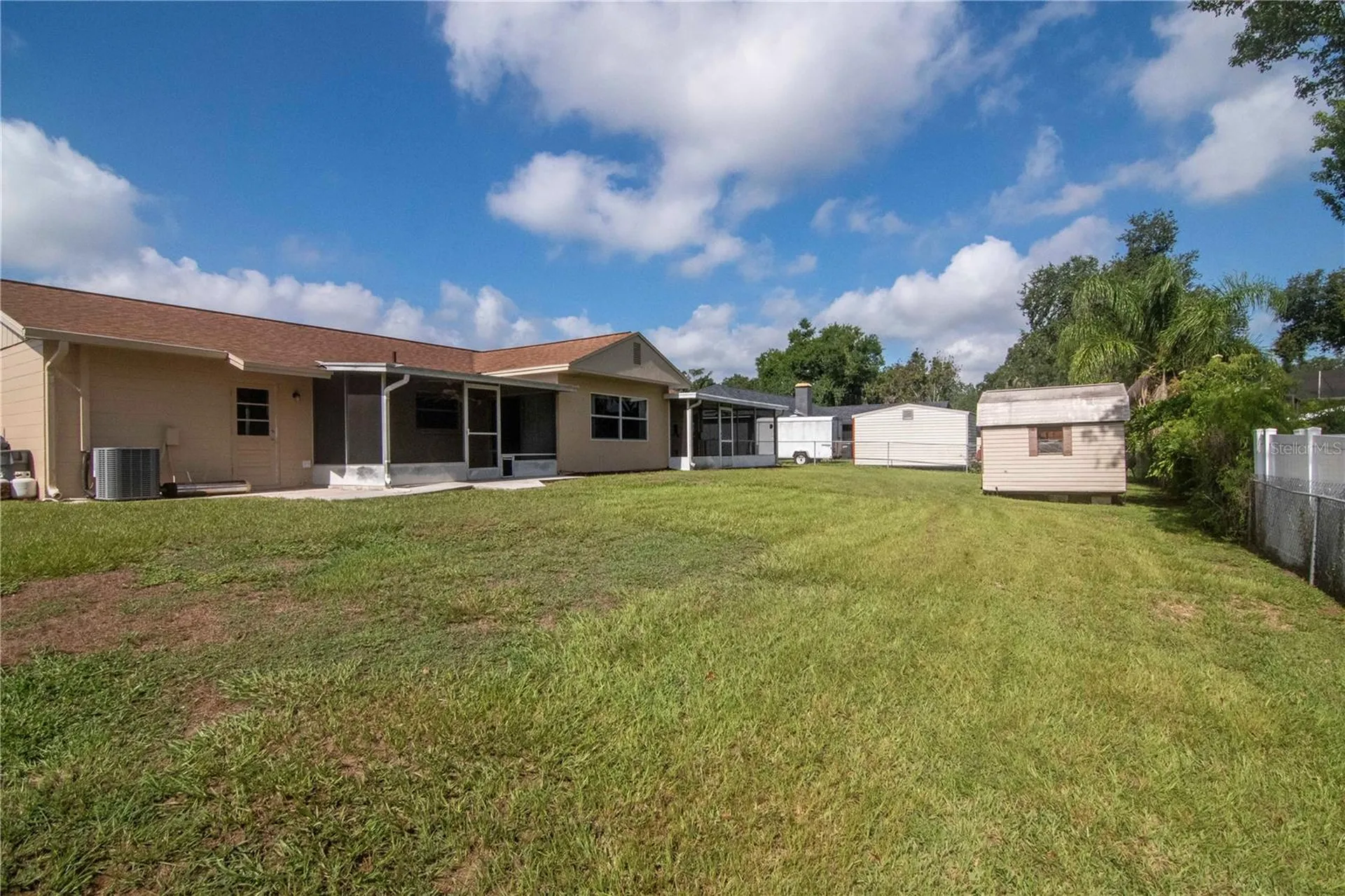 1208 Lady Guinevere Drive Valrico FL 33594
