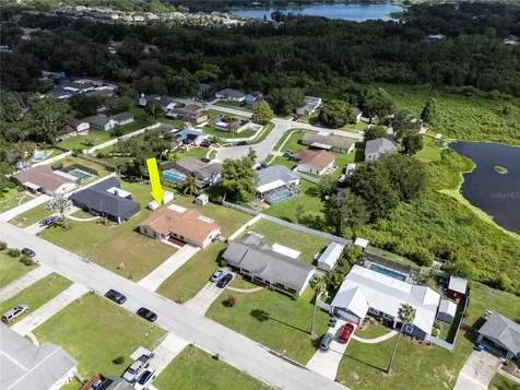 1208 Lady Guinevere Drive Valrico FL 33594