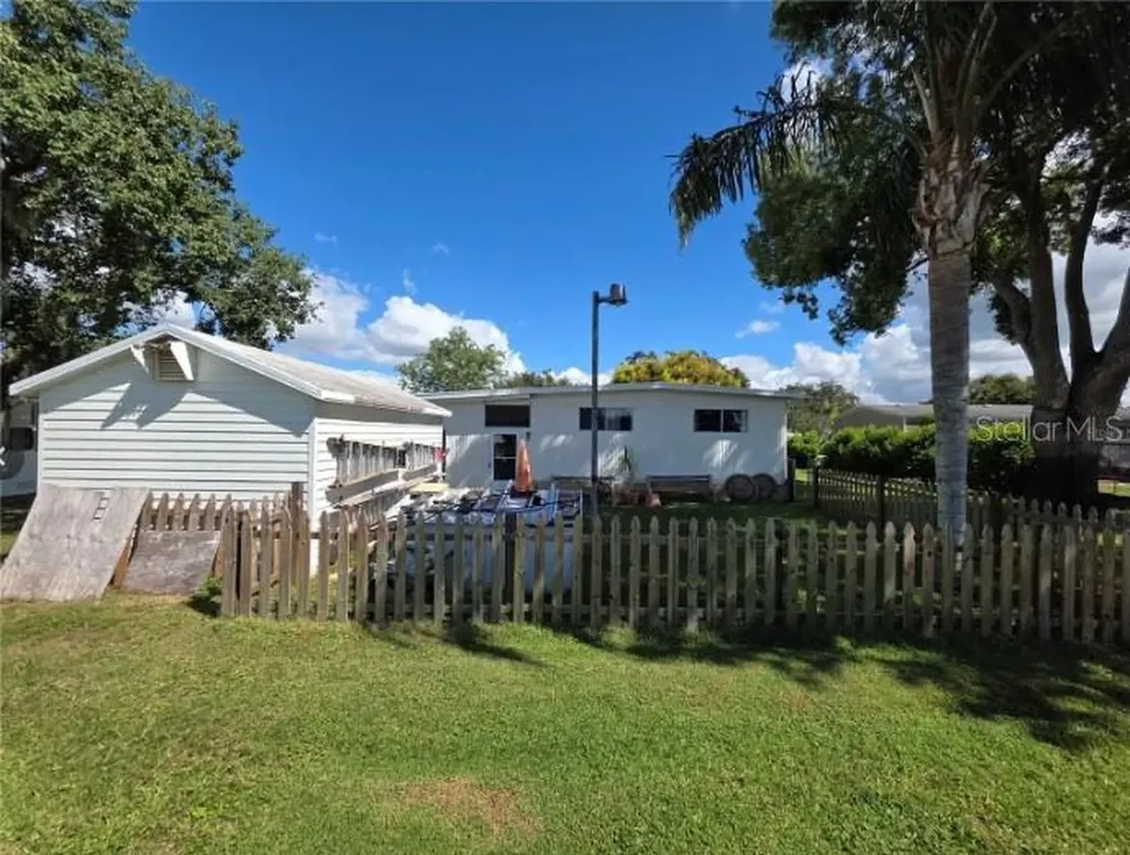 34103 Hodges Road Leesburg FL 34788