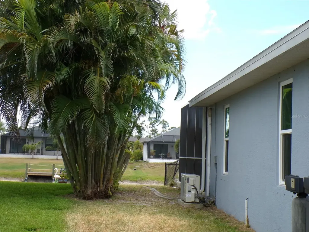 1077 Rotonda Circle Rotonda West FL 33947