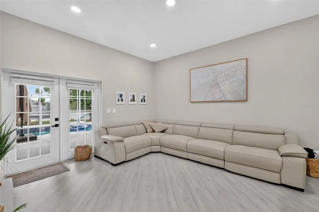 33150 Kaylee Way Leesburg FL 34788