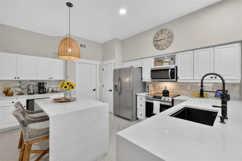 33150 Kaylee Way Leesburg FL 34788