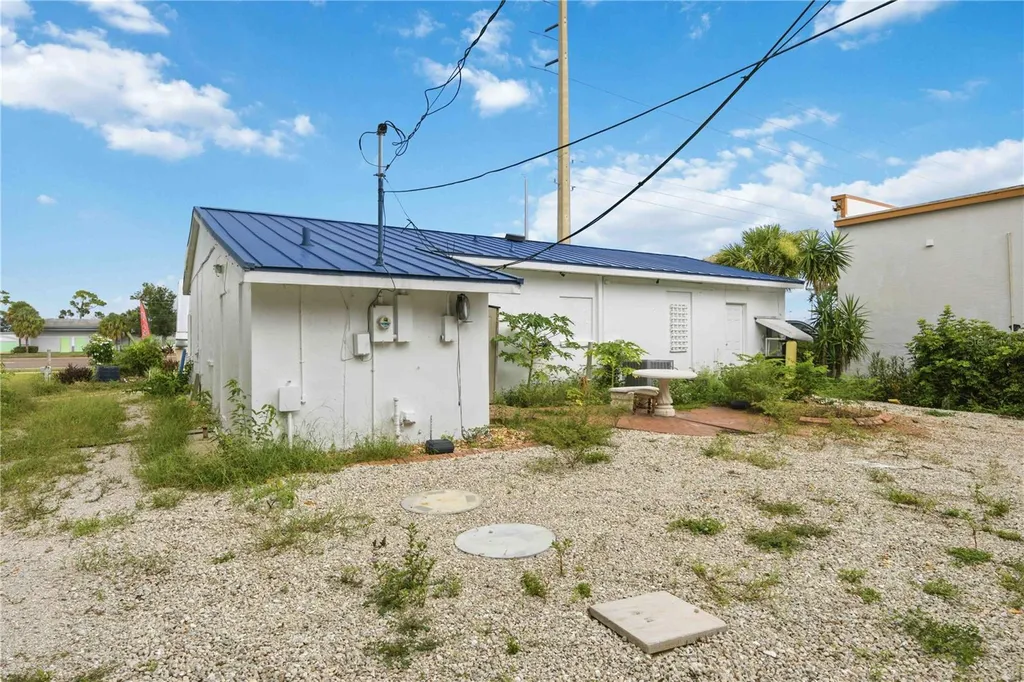 2081 Tamiami Trail Port Charlotte FL 33948