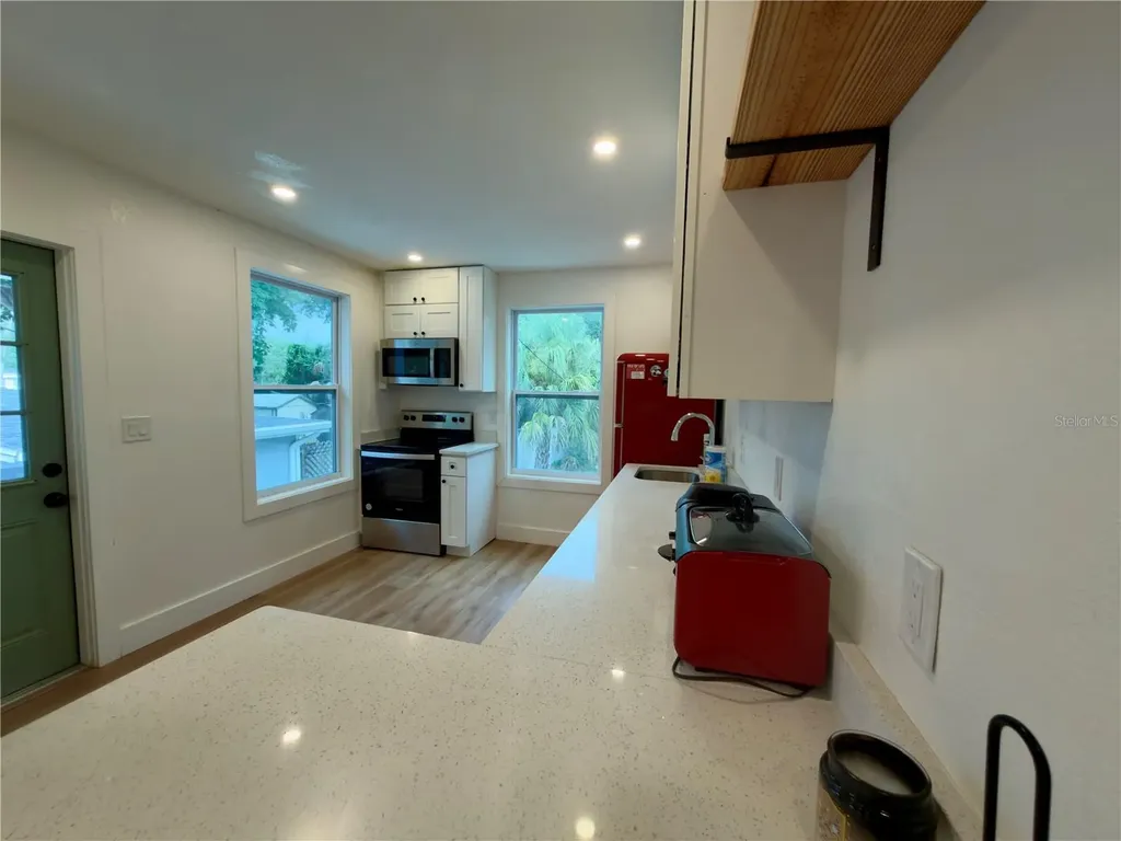 2238 Quincy Street S St Petersburg FL 33711