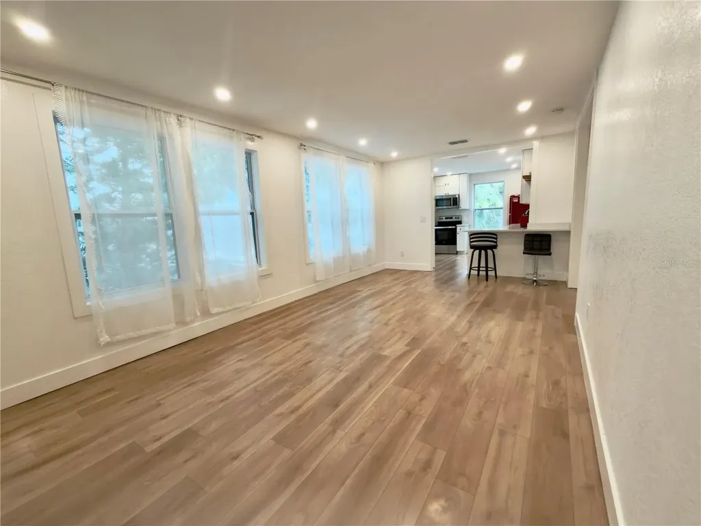 2238 Quincy Street S St Petersburg FL 33711