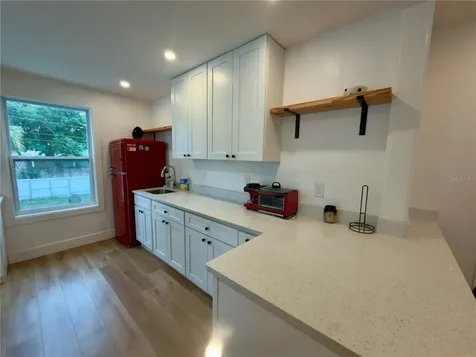 2238 Quincy Street S St Petersburg FL 33711