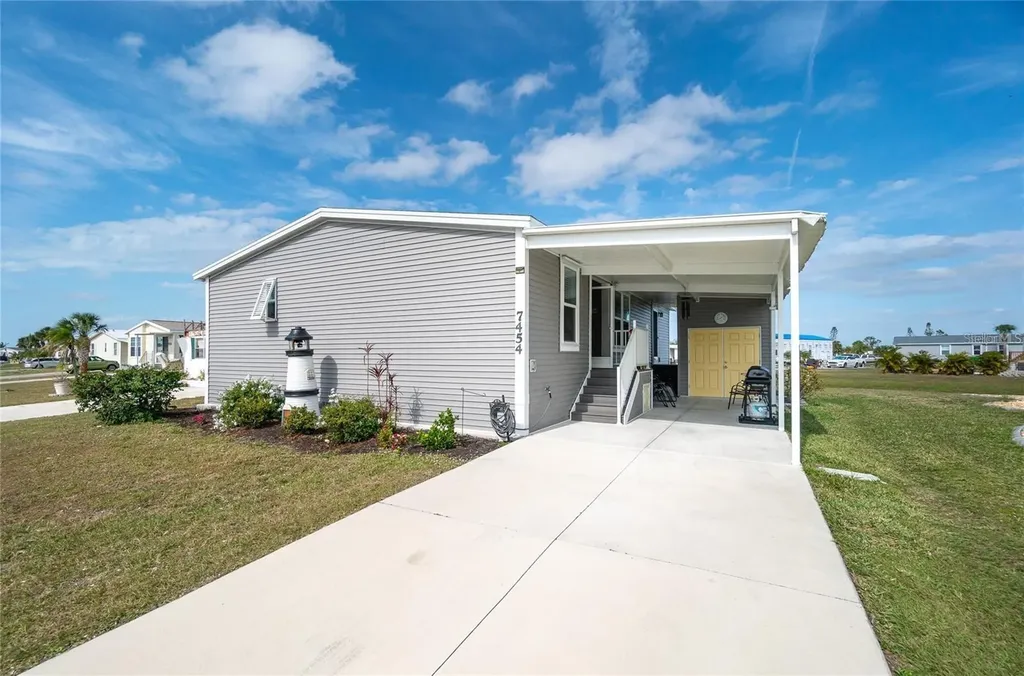 7454 Danvers Circle Port Charlotte FL 33981