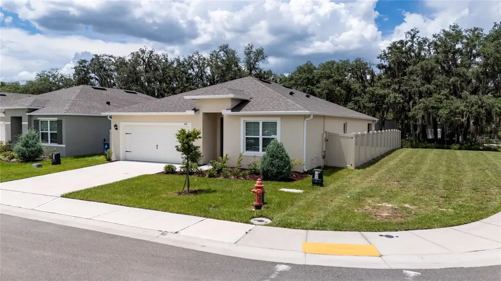 698 Park Place Boulevard Davenport FL 33837