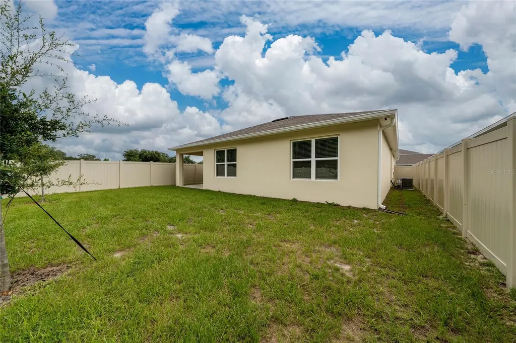 698 Park Place Boulevard Davenport FL 33837