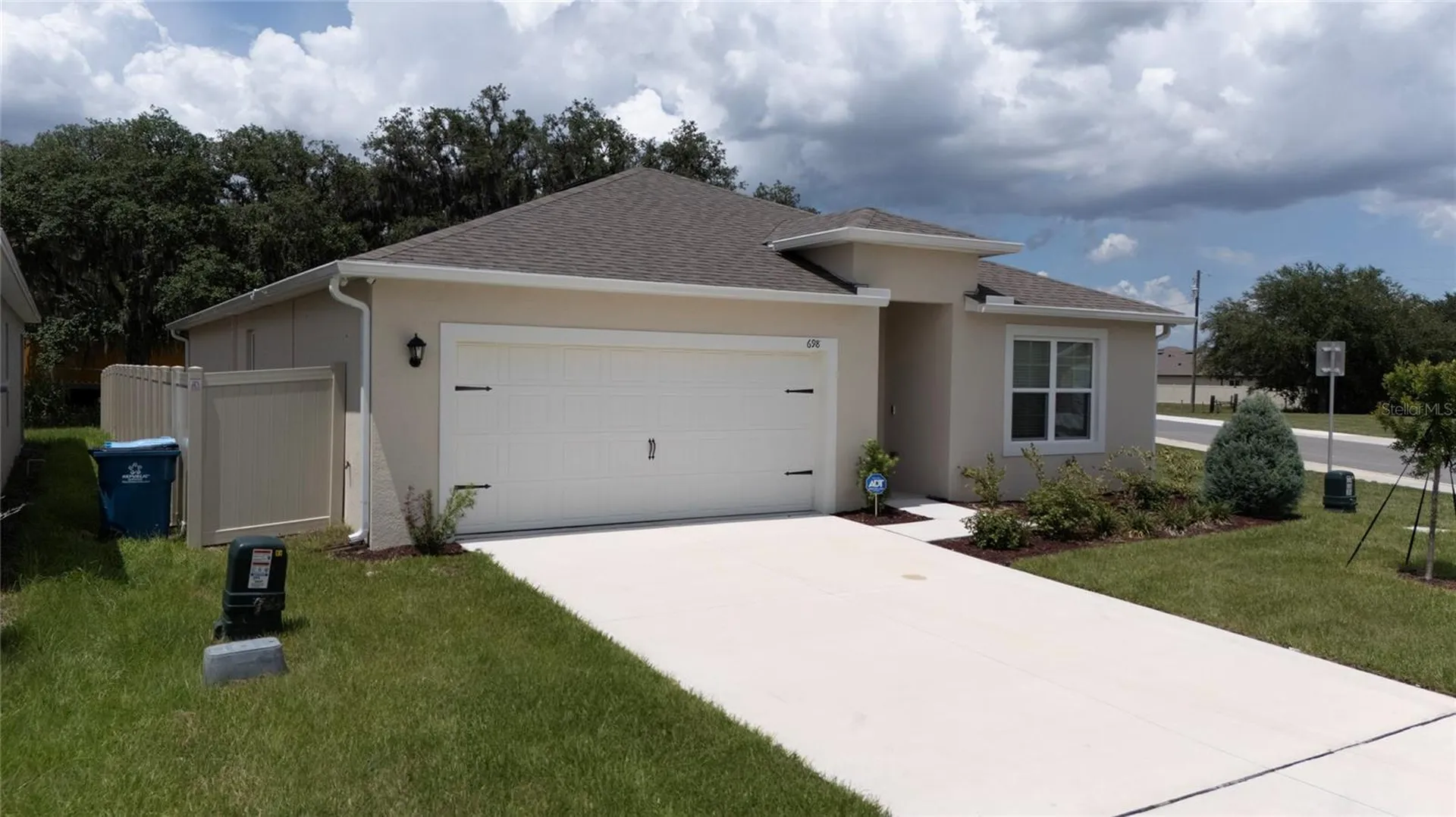 698 Park Place Boulevard Davenport FL 33837