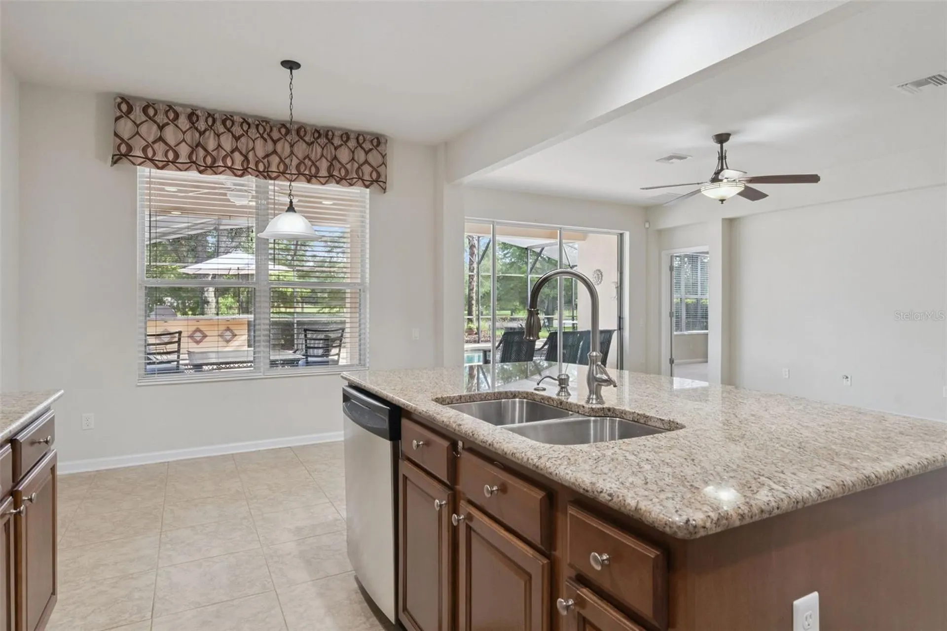 7961 Esta Lane Orlando FL 32827