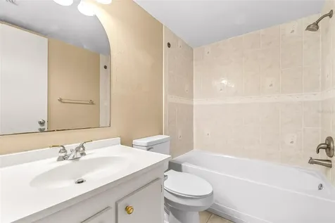 420 N Bayshore Boulevard Clearwater FL 33759