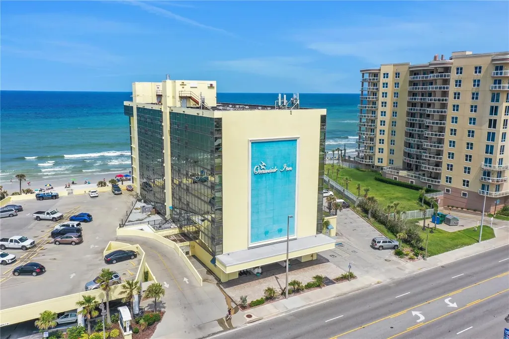 1909 S Atlantic Avenue Daytona Beach FL 32118