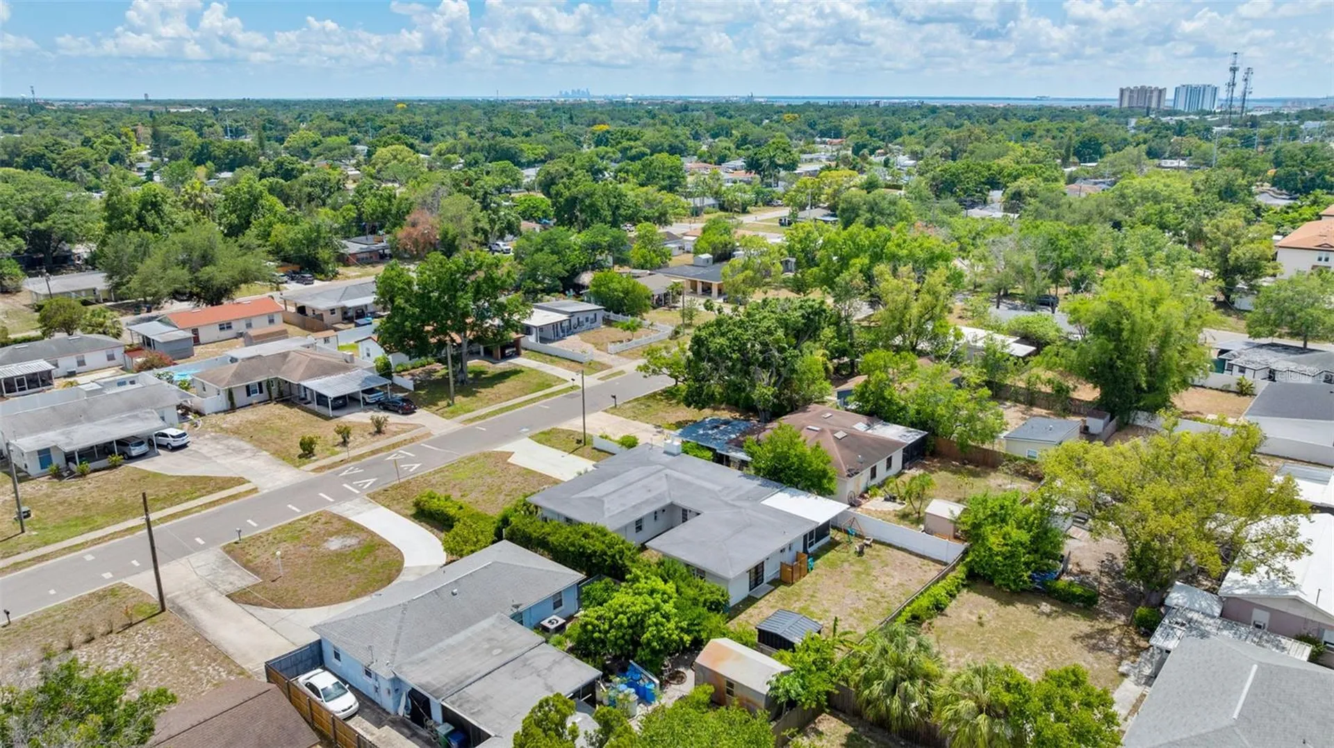 3905 W Pearl Avenue Tampa FL 33611