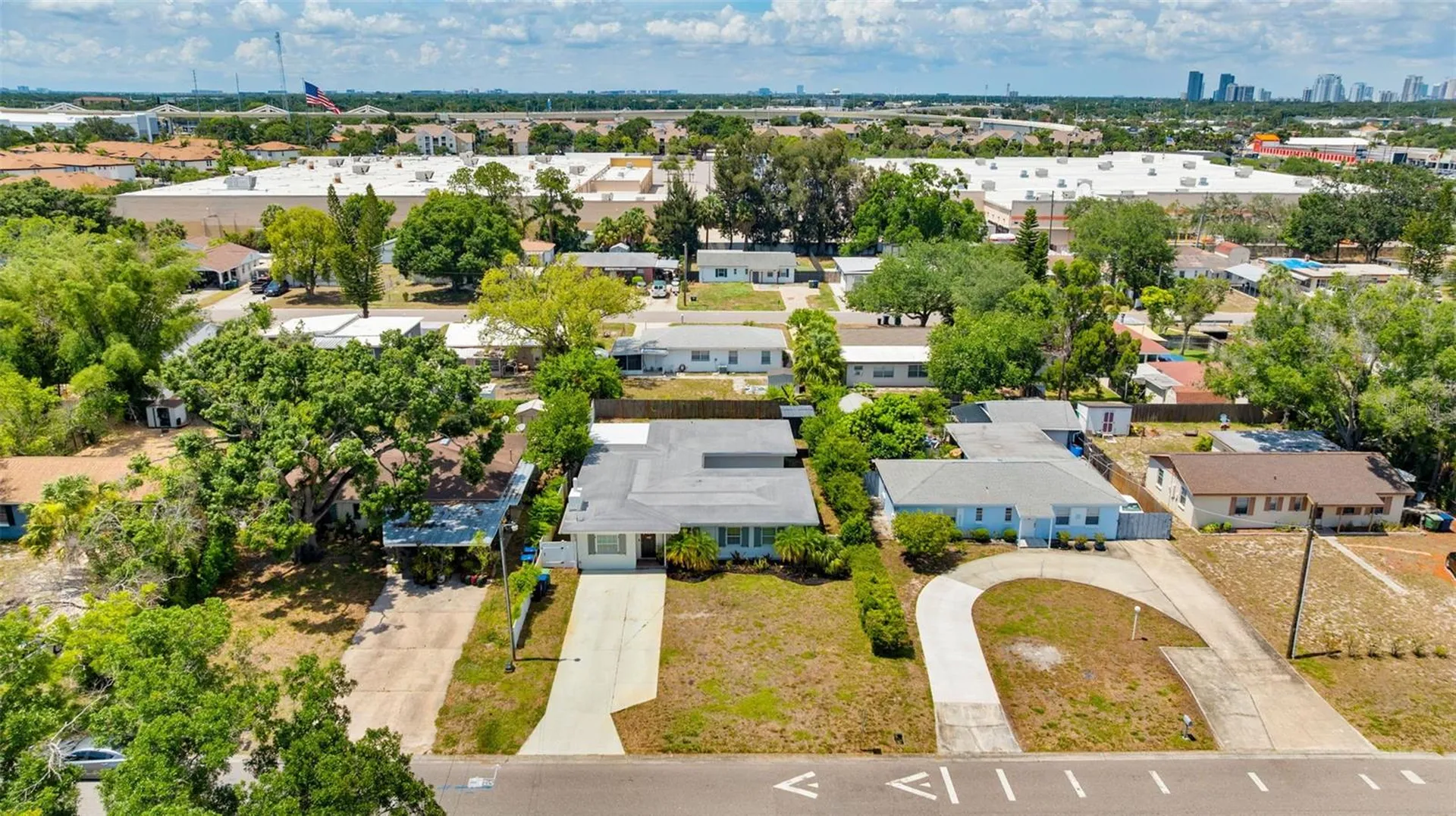3905 W Pearl Avenue Tampa FL 33611