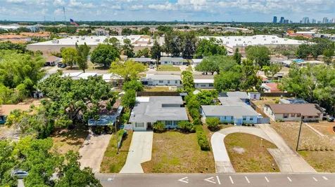 3905 W Pearl Avenue Tampa FL 33611