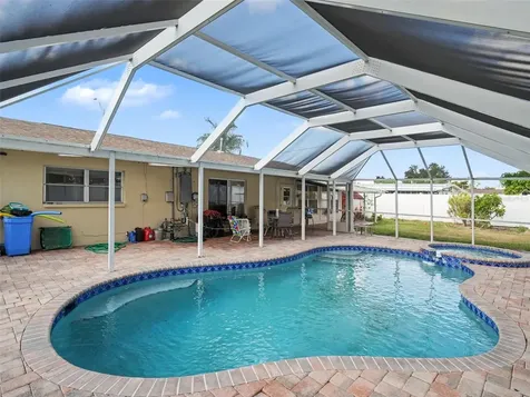 3103 Bayshore Gardens Parkway Bradenton FL 34207