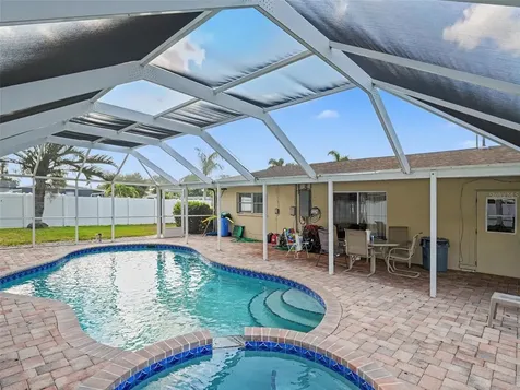 3103 Bayshore Gardens Parkway Bradenton FL 34207