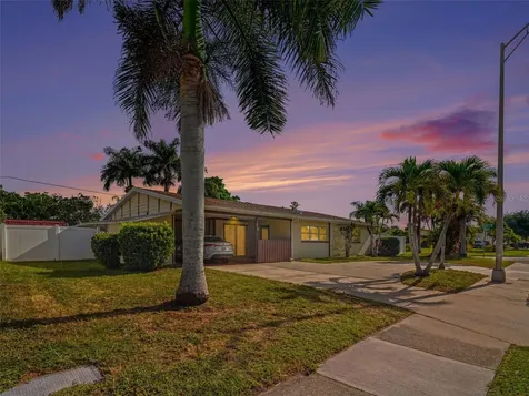 3103 Bayshore Gardens Parkway Bradenton FL 34207
