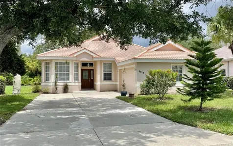 6813 Winslow Street Sarasota FL 34243