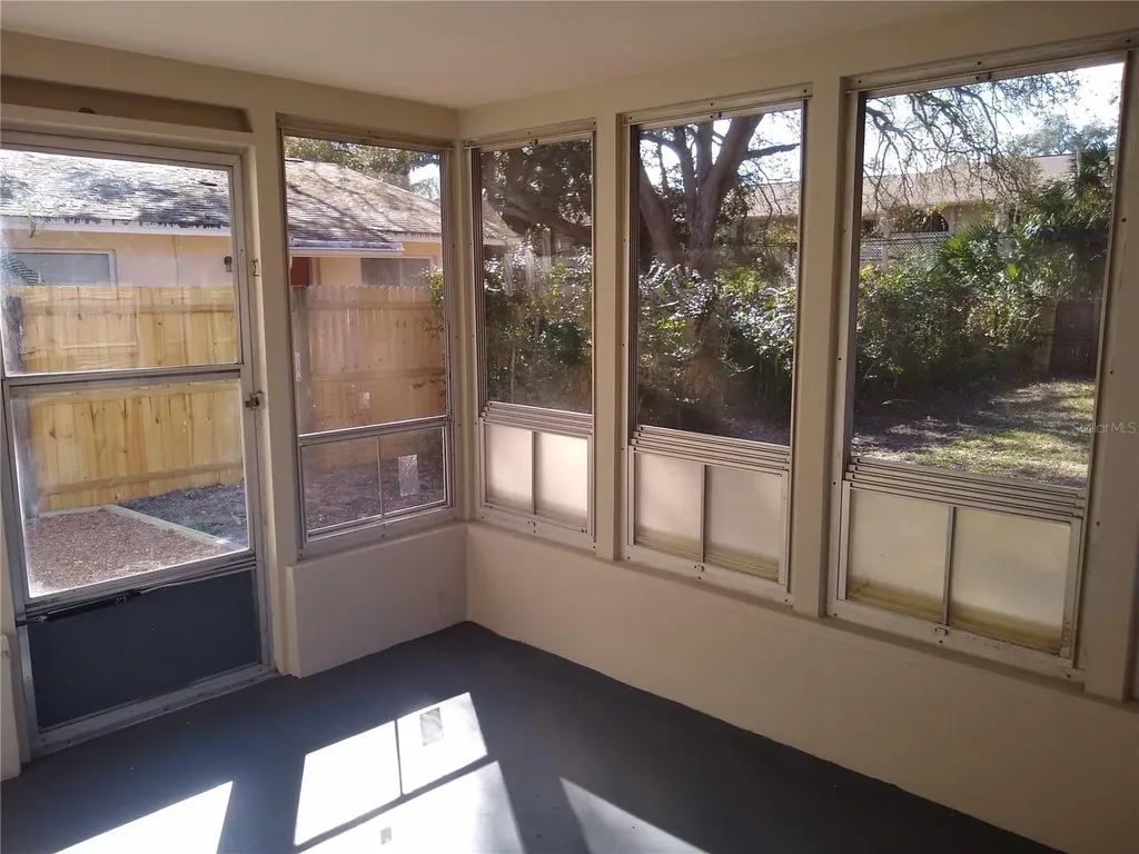 446 New York Avenue Dunedin FL 34698