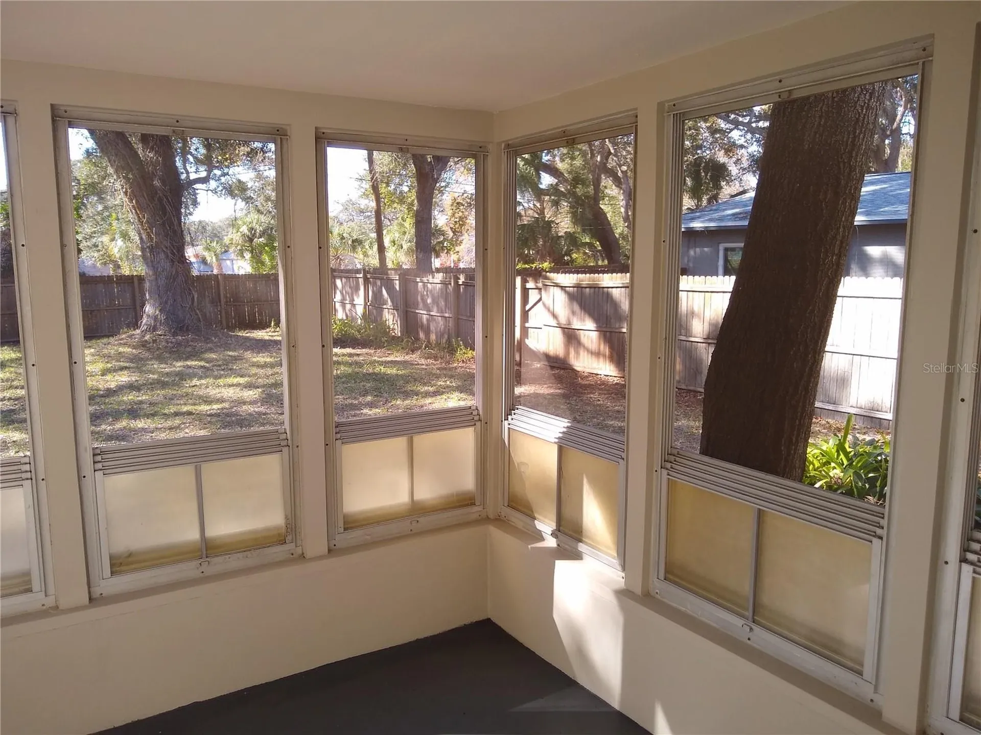 446 New York Avenue Dunedin FL 34698