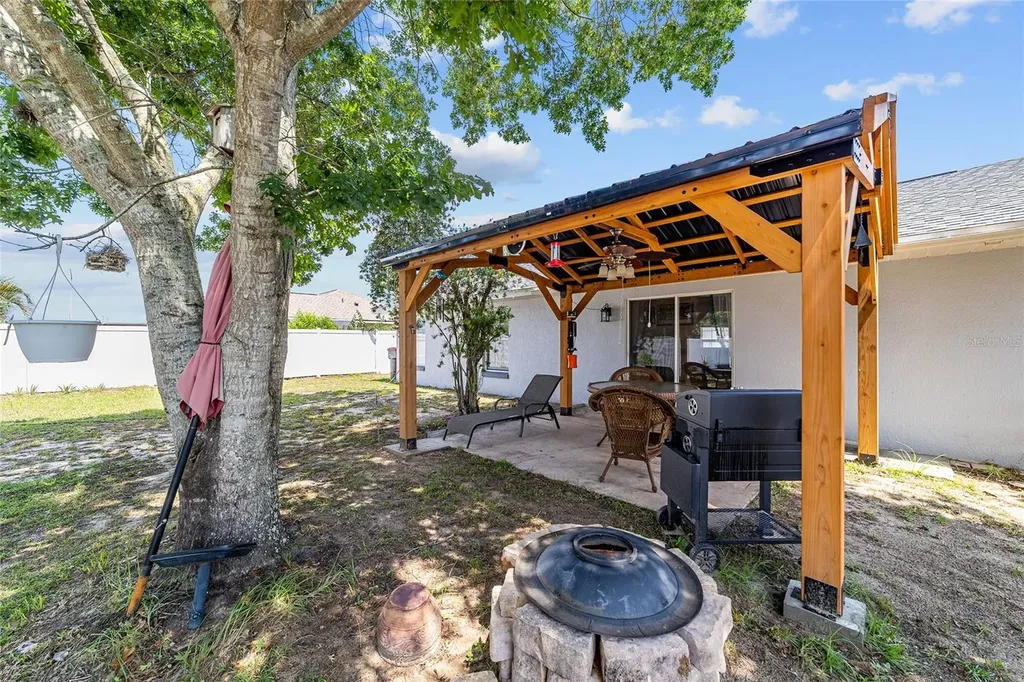 6880 SE 103rd Place Belleview FL 34420