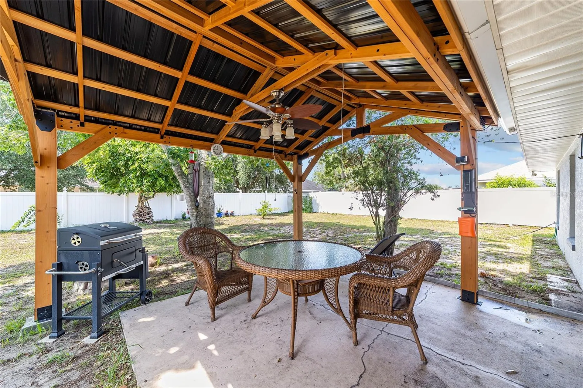 6880 SE 103rd Place Belleview FL 34420