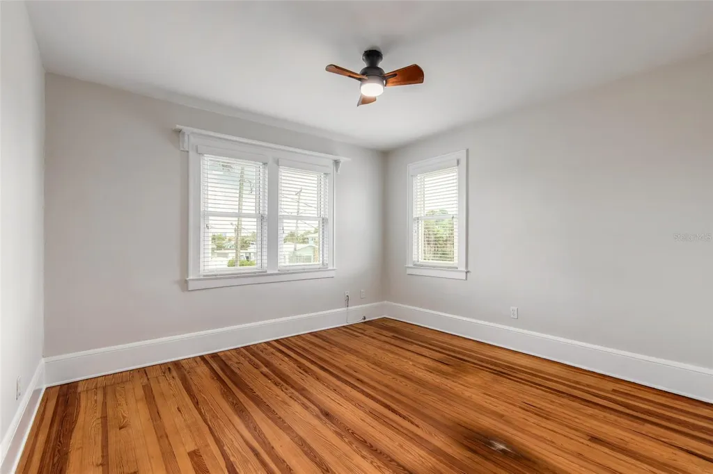 445 Seaview Avenue Daytona Beach FL 32118