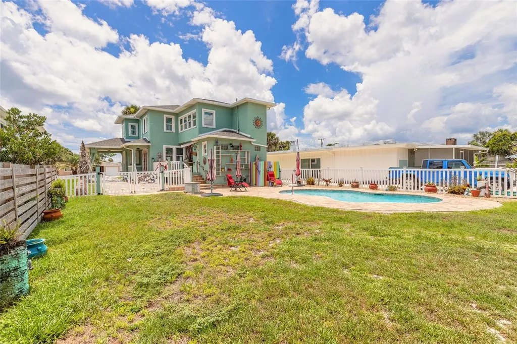 445 Seaview Avenue Daytona Beach FL 32118
