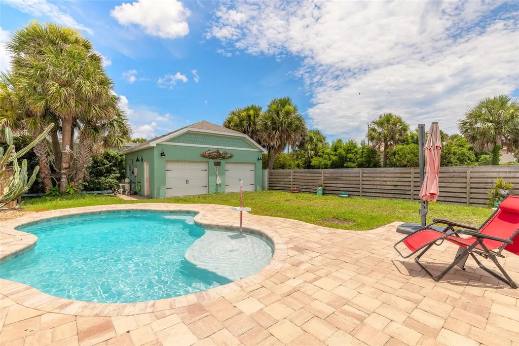 445 Seaview Avenue Daytona Beach FL 32118