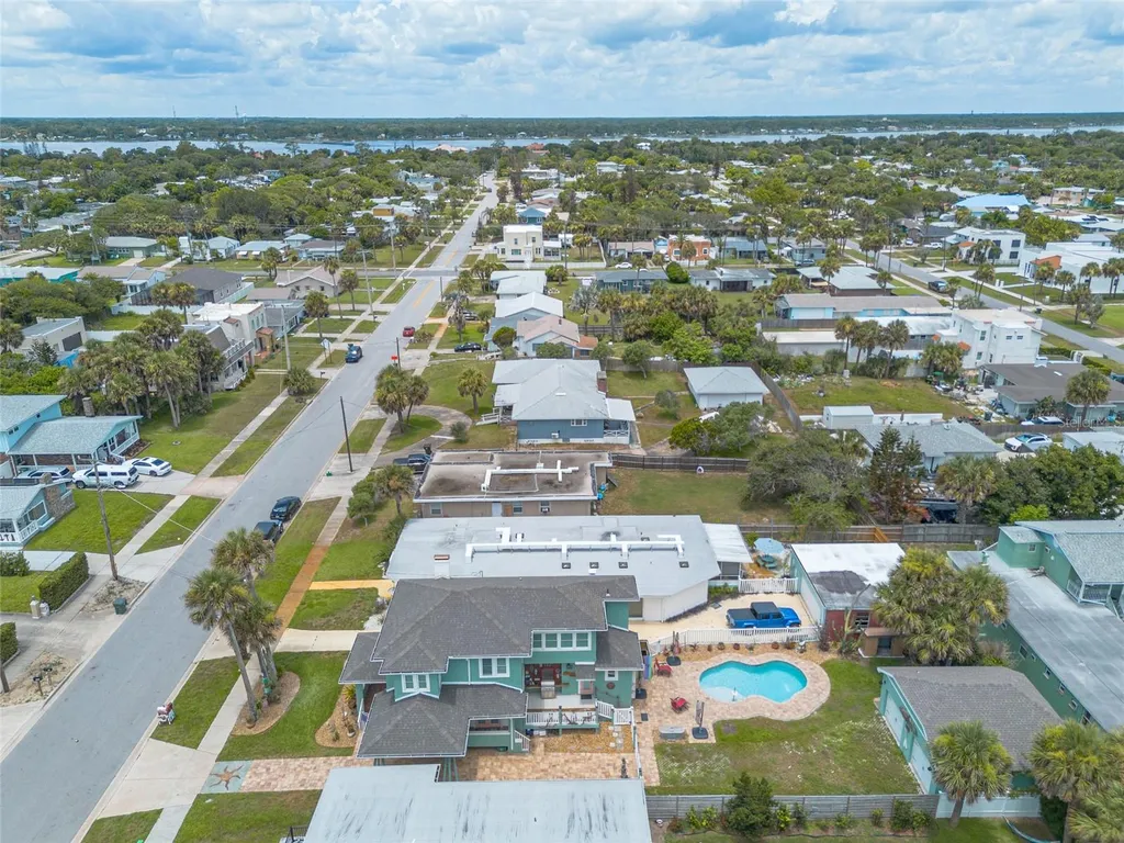 445 Seaview Avenue Daytona Beach FL 32118