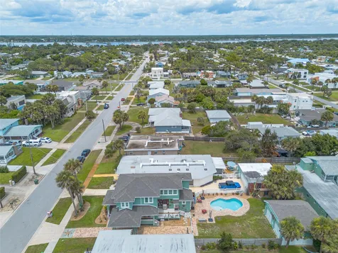 445 Seaview Avenue Daytona Beach FL 32118
