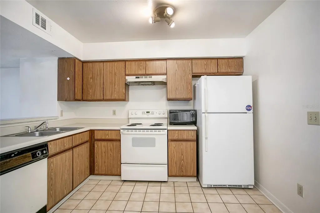 2721 Gray Fox Lane Orlando FL 32826
