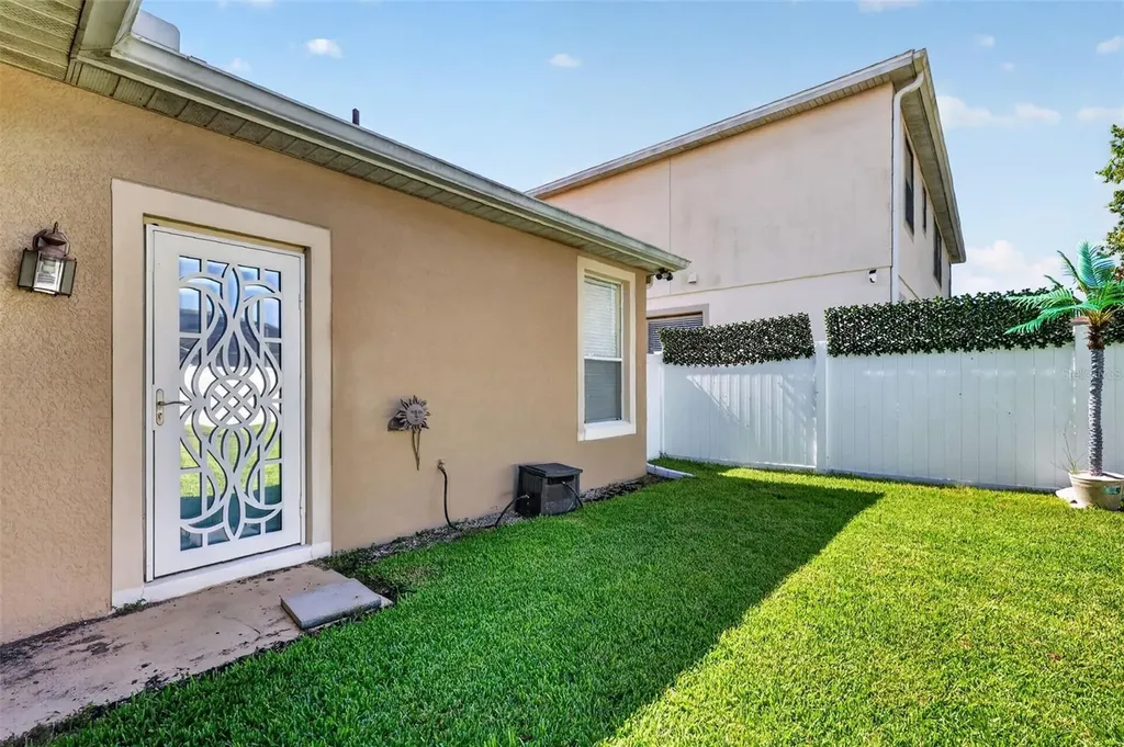 1766 Oak Grove Chase Drive Orlando FL 32820