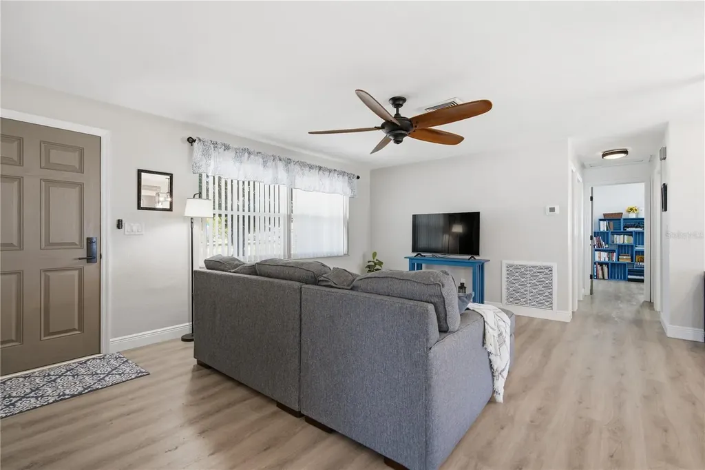 2190 Scotland Drive Clearwater FL 33763